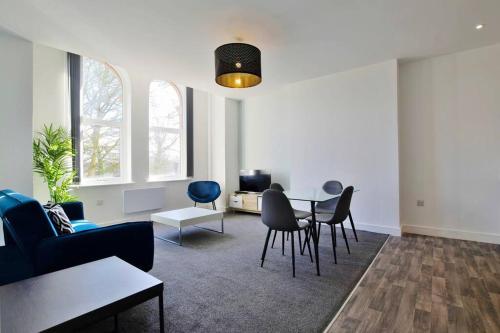 FREE PARKING - Beautiful 2-BR Flat in Manchester photo 15
