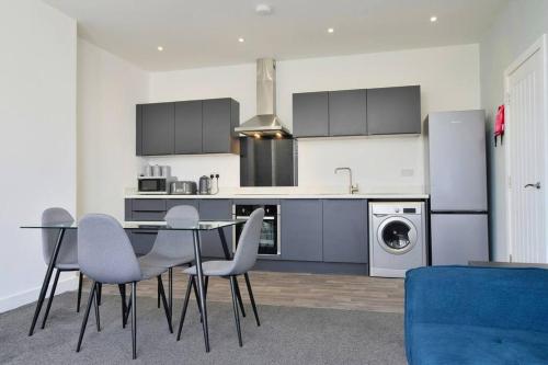FREE PARKING - Beautiful 2-BR Flat in Manchester photo 17