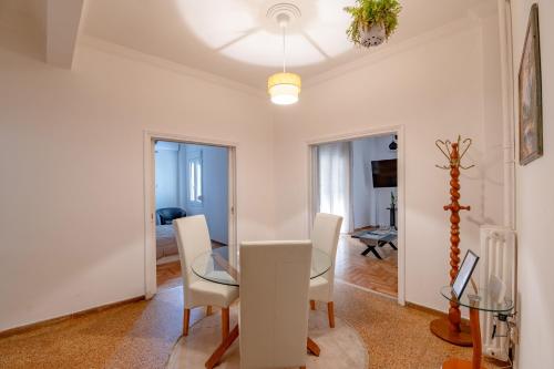 3Bedroom Apartment Near Acropolis by MPS