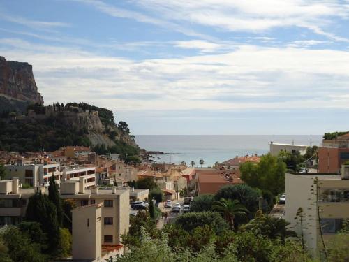 Cassis - Appartement T3 Climatisé et vue mer