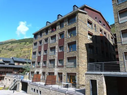 Sol Tarter - Vacances Pirinenca picture