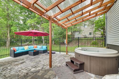 Gallery image of Hot Tub, Game Room Peaceful Poconos Home! in Long Pond