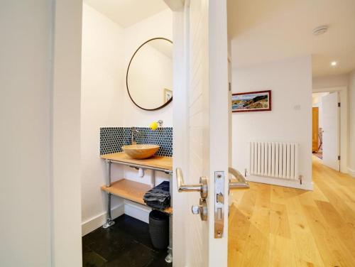 Fotografie z fotogalerie ubytování Rivermead Beach House -Modern beach house with indoor pool v destinaci Treknow