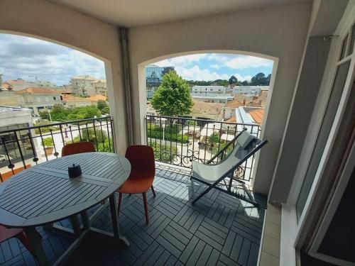 Arcachon Hyper Centre - spacieux appartement 2 chambres parking et terrasse