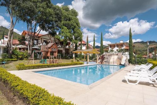 Πισίνα στο ή κοντά στο EL DESCANSO DEL TORO HOSTERIA-SPA