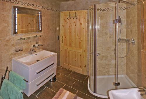 Chalet Ramsau tesisinde bir banyo