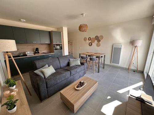 A 600m de la plage - Le Nature -