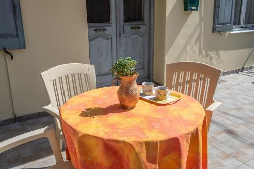 Gallery image of Cool and cozzy apartment 15 mins from the seaside in Mirina