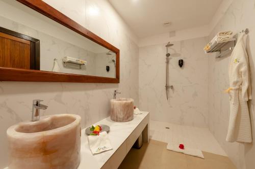 Gallery image of Nosy Be Hotel & Spa in Ambondrona