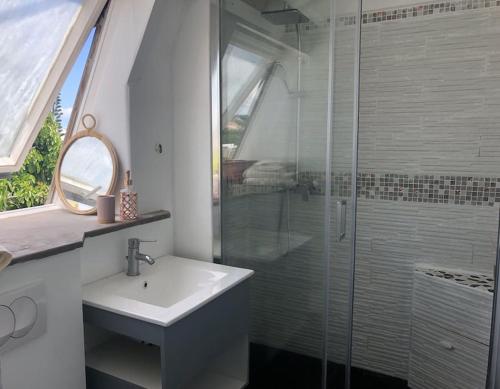 Ένα μπάνιο στο Caribbean Window