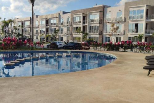 Bazén v ubytování Cancun Departamento Luna nebo v jeho okolí