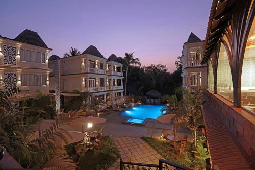 Hồ bơi trong/gần Grand Continent Anjuna A Sarovar Portico Affiliate Hotel