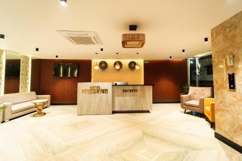 Posezení v ubytování HOTEL VRINDAVAN