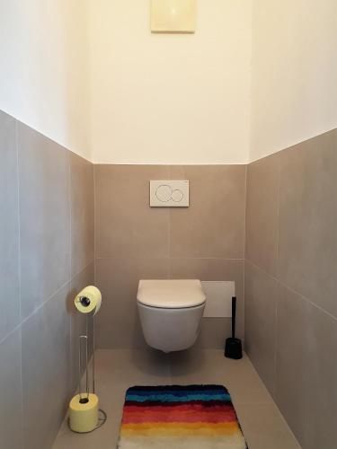 Kylpyhuone majoituspaikassa Haus Pinkafeld Top 3