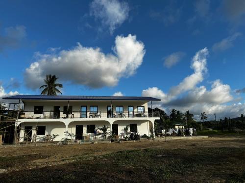 Gambar di galeri bagi Mariobellas Inn or Mario's White House di Langi-langiban