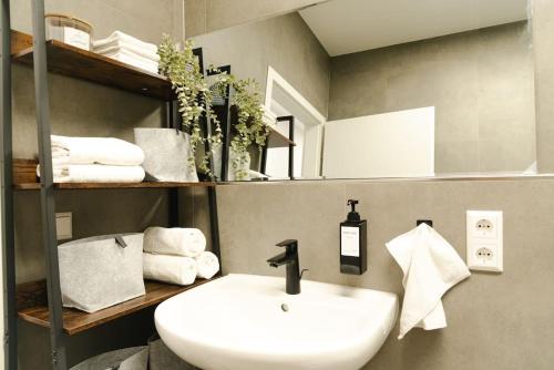 Et badeværelse på Industrial Apartment für 8 - Gemeinsam auf Reisen