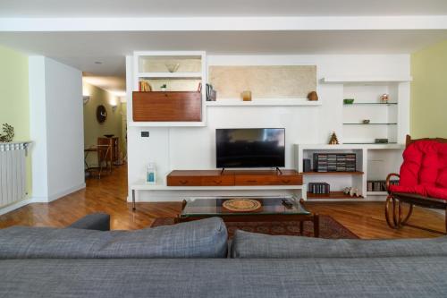 Orabon Suite By Dimorra