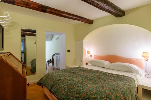 Orabon Suite By Dimorra