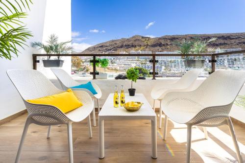 Casa LOLA - Renovated Apt close to Center and Beach