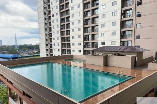 Bazén v ubytování Lovish luxury villa nebo v jeho okolí