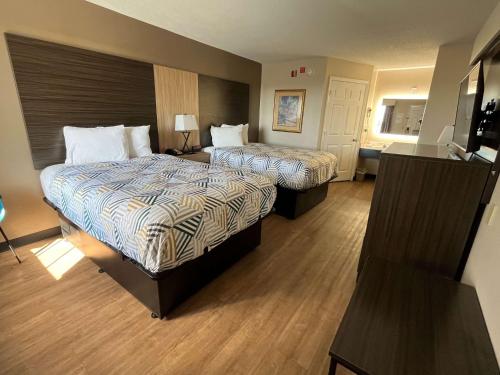 Postel nebo postele na pokoji v ubytování Motel 6 Georgetown, SC Marina