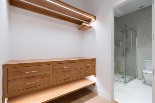 Chueca Hortaleza 12Pax 5 Bedrooms 5 Baths