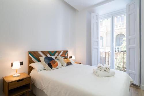 Chueca Hortaleza 12Pax 5 Bedrooms 5 Baths