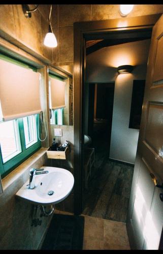 サモトラキにあるAxiokersa Suitesのギャラリーの写真