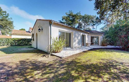 Stunning Home In Les Mathes With Wifi