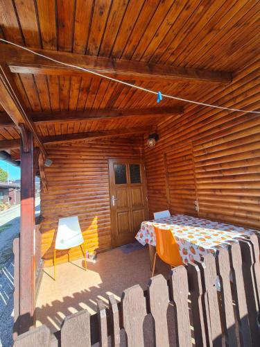 Afbeelding uit fotogalerij van Hiška Panonski gaj Terme Banovci, vključene kopalne karte in Veržej