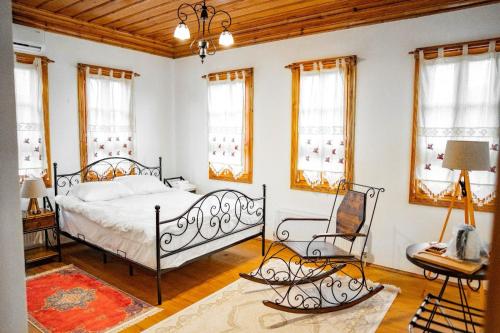 Un ou plusieurs lits dans un hébergement de l'établissement Beypazarı Osmanlı Konakları