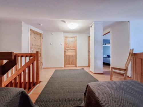 Ένα ή περισσότερα κρεβάτια σε δωμάτιο στο Party condo in the center of Levi