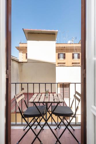 central comfortable studio apartment
