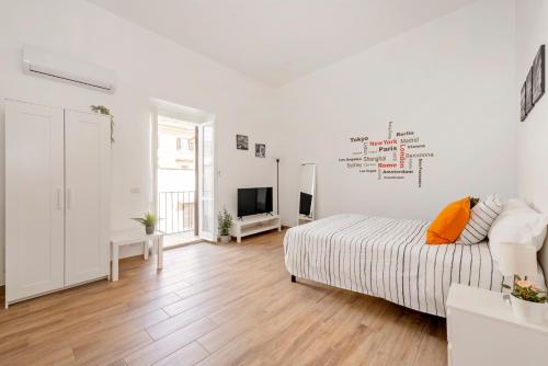 central comfortable studio apartment