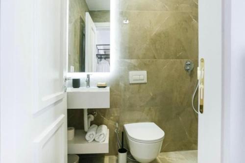 Fotografie z fotogalerie ubytování Luxury Suite 2 in Himara v destinaci Himare