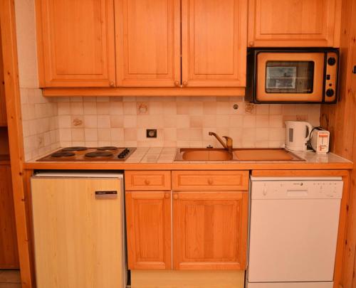 Photo de la galerie de l'établissement Résidence Arche - Studio pour 4 Personnes 89, à Flaine