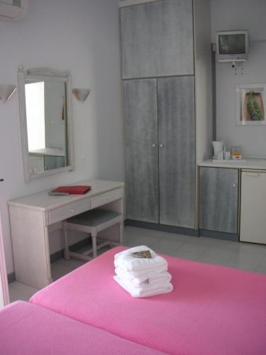 Gallery image of El Sol Hotel in Kapsálion