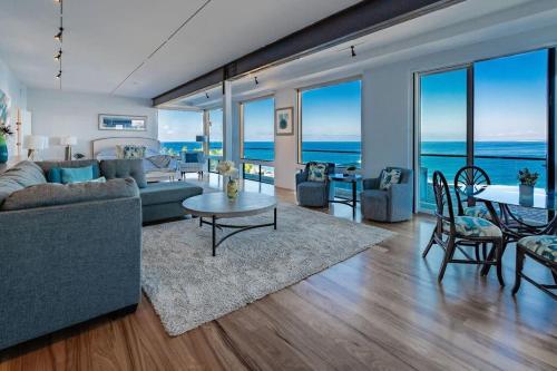 Gallery image of Oceanfront Studio in Heart of La Jolla Cove in San Diego