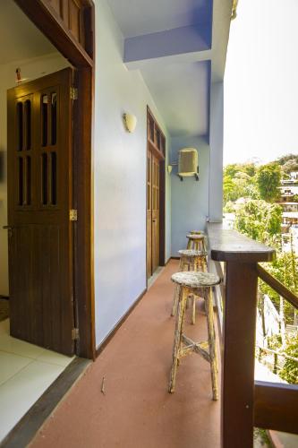 Balkoni atau teres di Regina Apartments