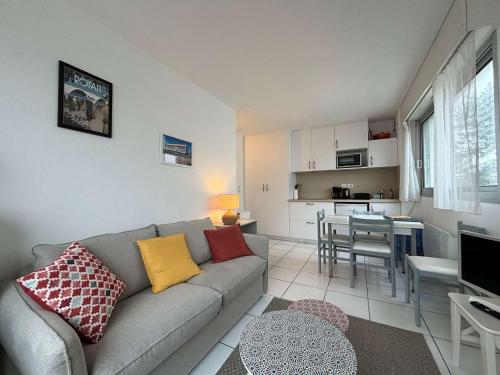 Appartement cosy avec balcon et parking, Royan - FR-1-494-173