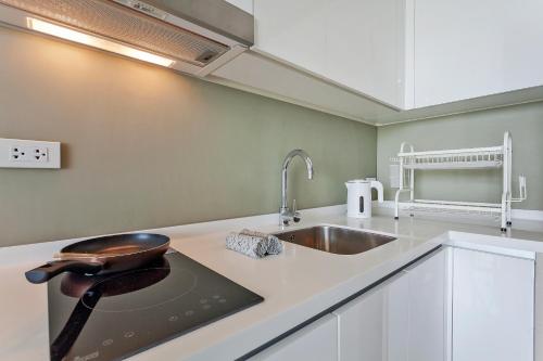 Dapur atau dapur kecil di R I V I E R A l Apartments l Guest Friendly l Jomtien Pattaya