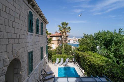 Stone Villa Majestic w Pool - Split Center