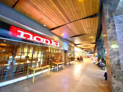 Restoran atau tempat lain untuk makan di Group-Friendly Cebu Condo with Mall Access