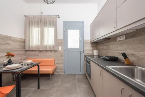 City Nexus Family 2BD residence Kolonos, Athens