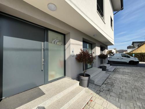 Apartmaji Čeponにあるバルコニーまたはテラス