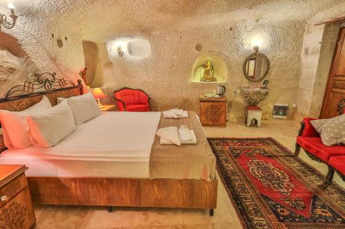 Posezení v ubytování Bedrock Cave Hotel
