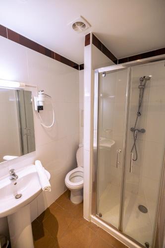 Koupelna v ubytování Hotel Aix Europe