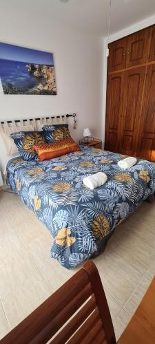 Ένα ή περισσότερα κρεβάτια σε δωμάτιο στο Vilamoura-Quarteira Beaches Apt with pool and sea view