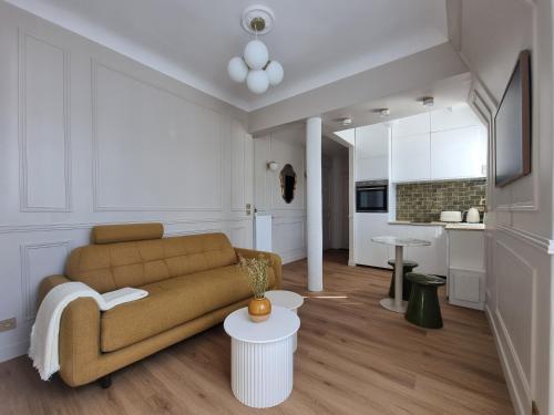 Photo de la galerie de l'établissement Au cœur de l’Avenue des Champs-Elysées / Arc de Triomphe, à Paris