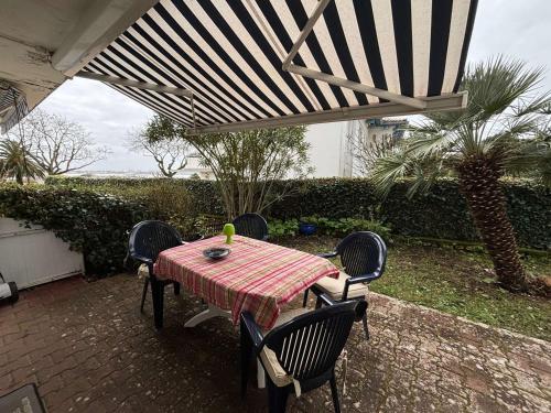 Appartement Royan avec Terrasse en Bord de Mer - FR-1-494-172